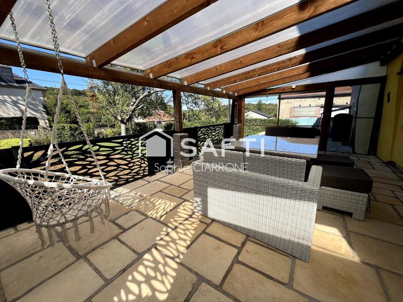 Maison - 240 m² - 7 pièces