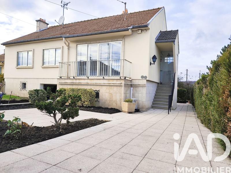 Maison - 163 m² - 6 pièces