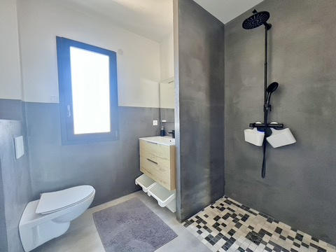Maison - 101 m² - 5 pièces