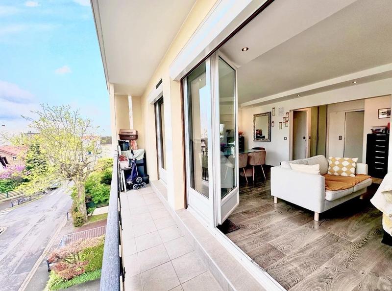 Appartement - 91 m² - 4 pièces