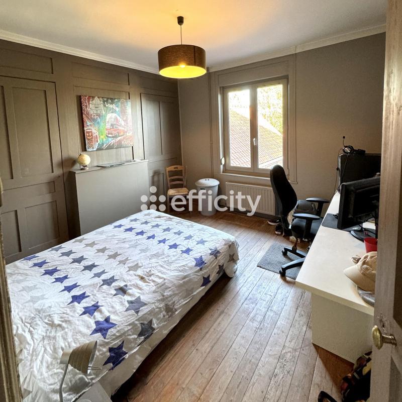 Maison - 410 m² - 12 pièces