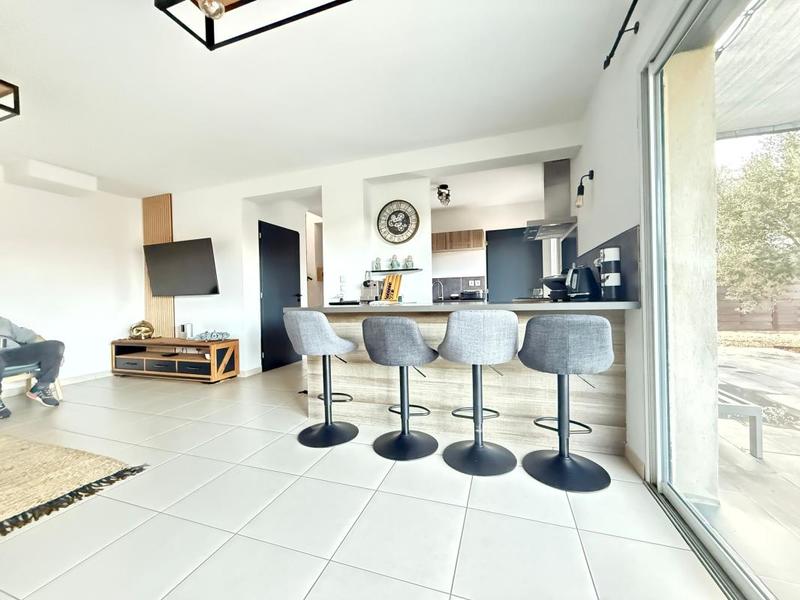 Maison - 101 m² - 5 pièces