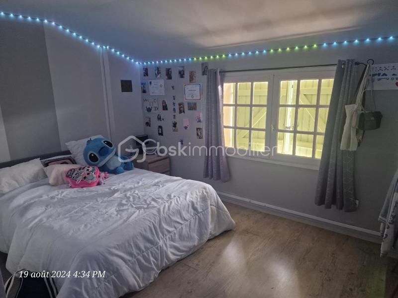 Longère - 213 m² - 6 pièces