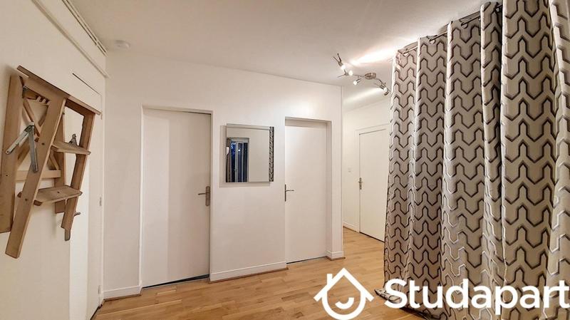 Chambre - 13 m² - 1 pièce