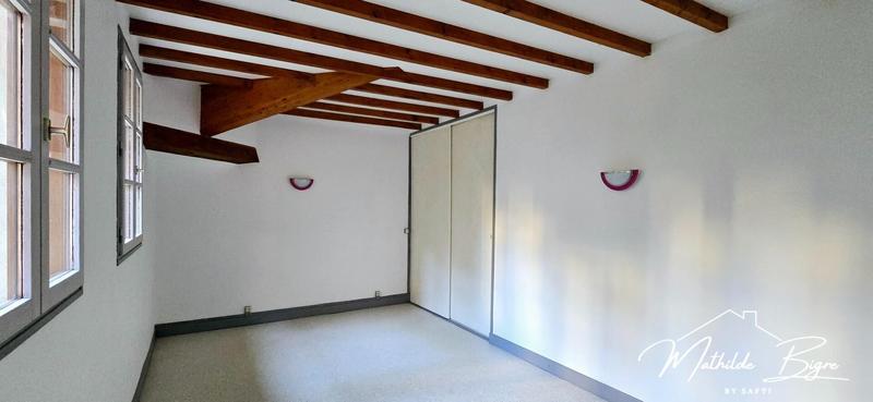 Maison - 160 m² - 9 pièces