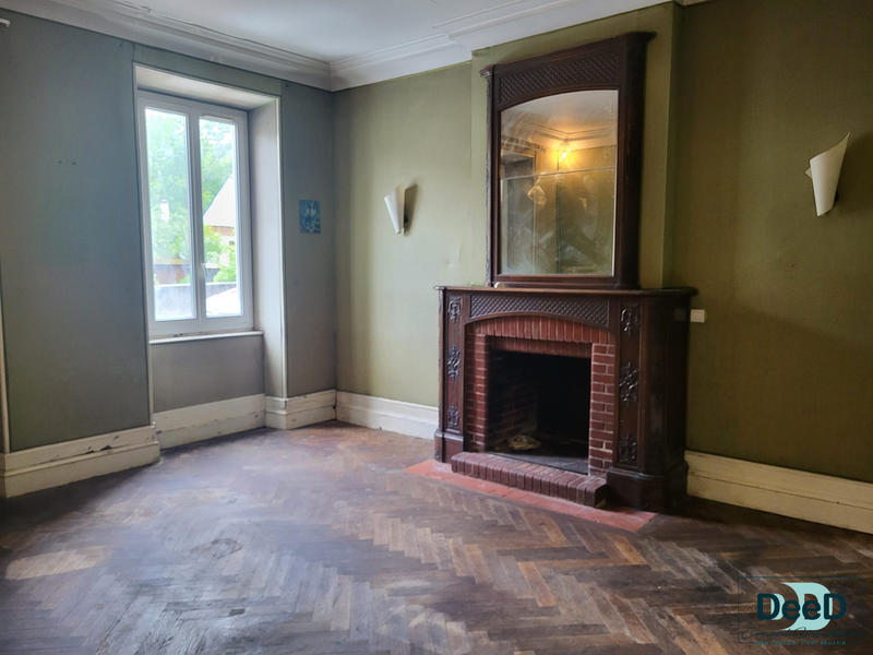 Maison - 205 m² - 7 pièces