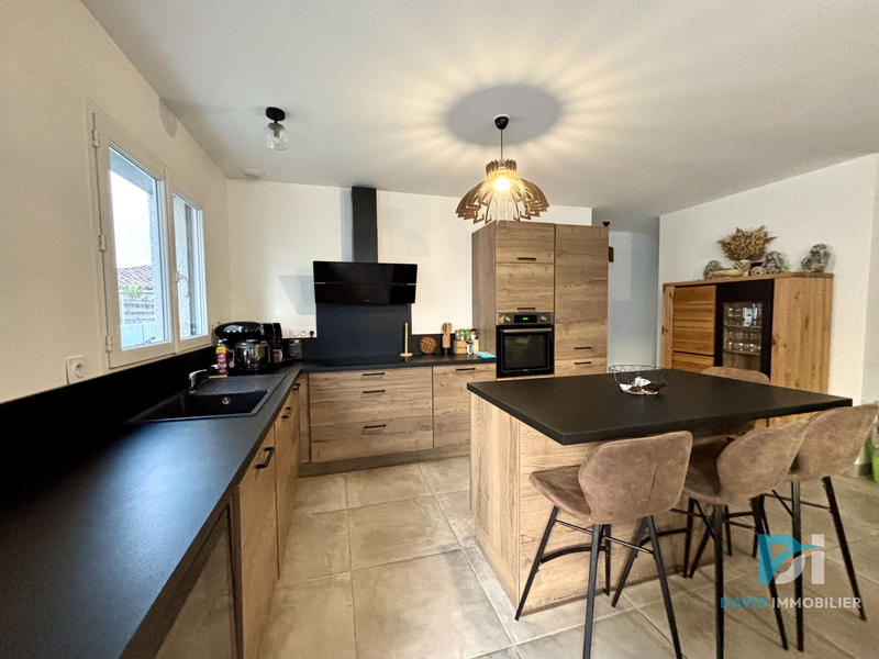 Maison - 96 m² - 4 pièces