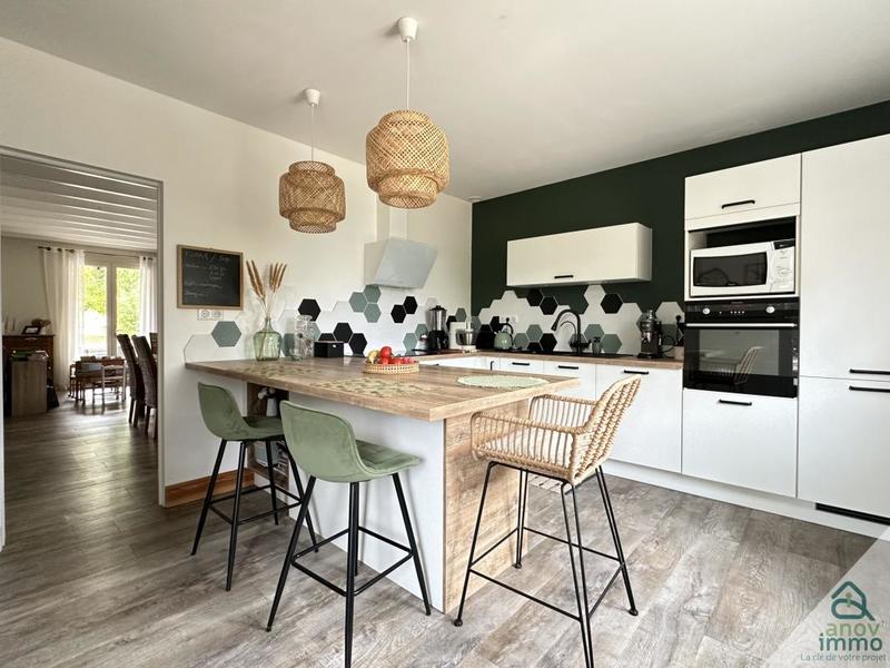 Maison - 151 m² - 6 pièces