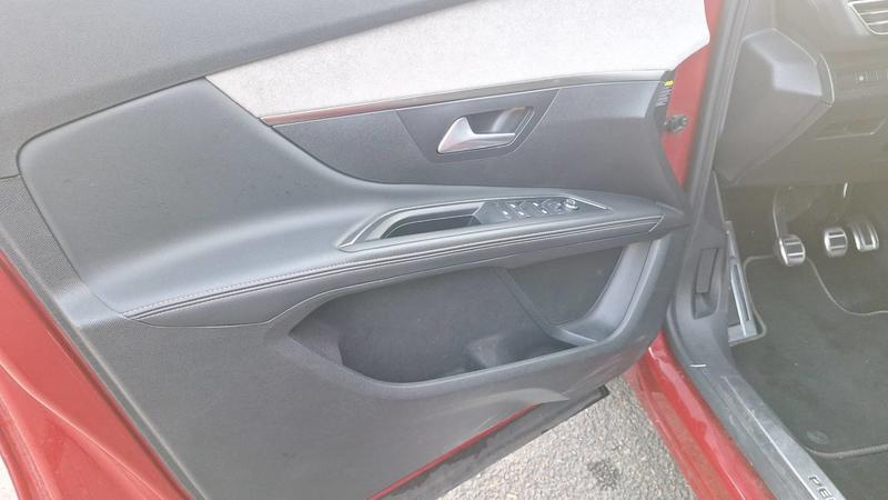 Peugeot 5008 1.5 BlueHDi 130 Gt - 7 places Toit ouvrant