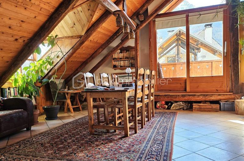 Maison de village - 200 m² - 9 pièces