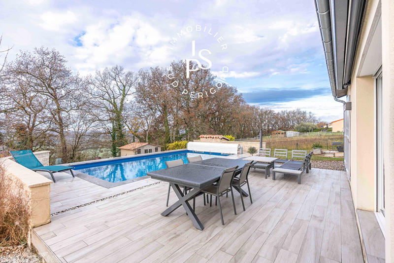 Maison - 103 m² - 6 pièces