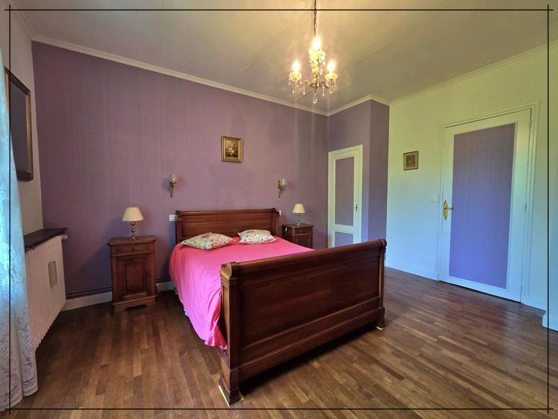 Maison - 180 m² - 6 pièces