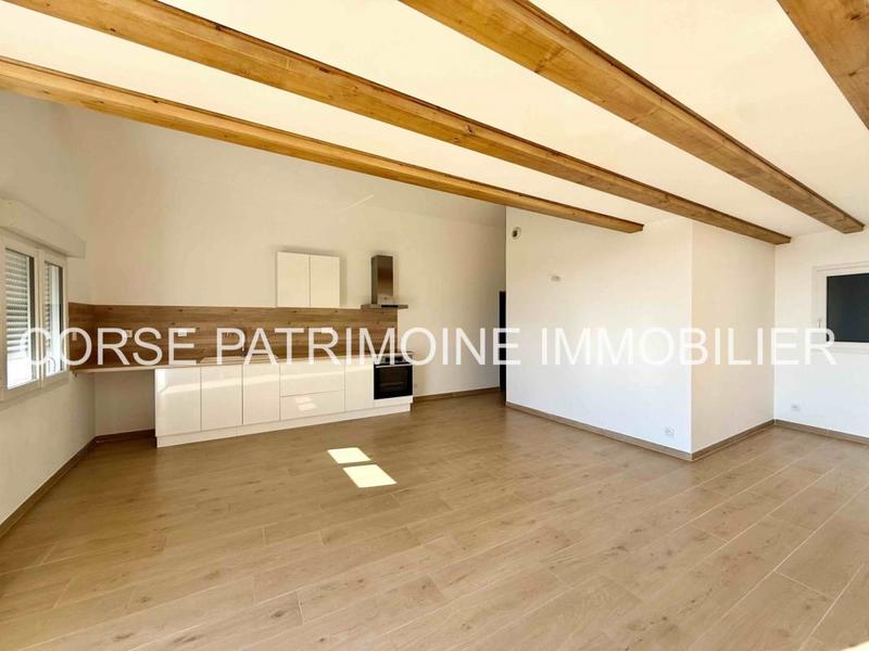 Appartement - 85 m² - 3 pièces