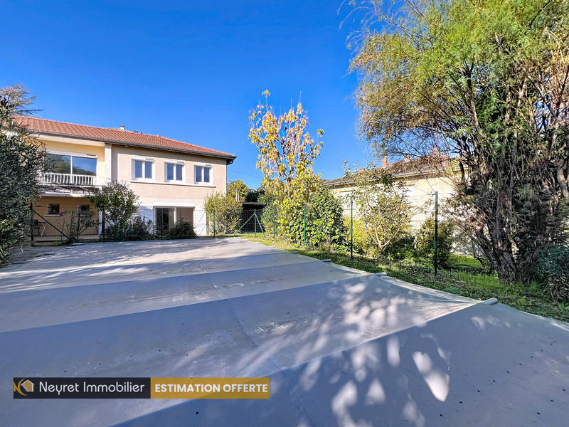 Maison - 108 m² - 5 pièces