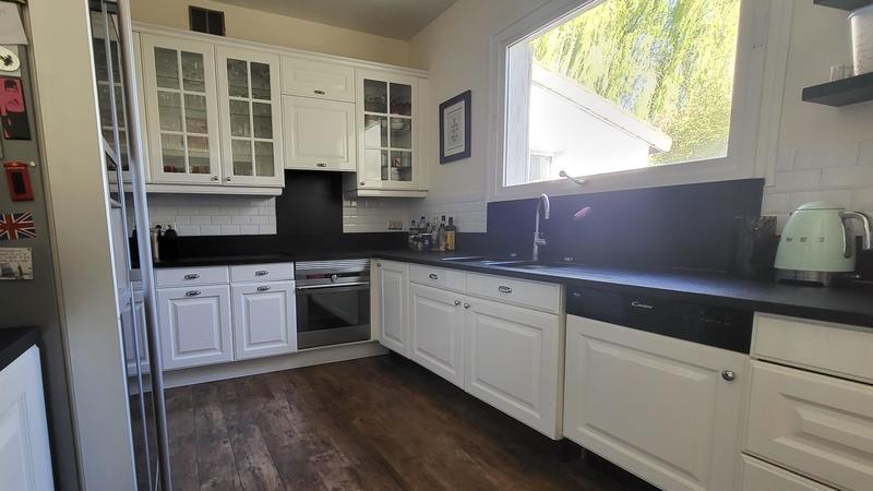 Maison contemporaine - 290 m² - 8 pièces