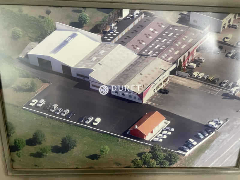 Local d'activités - 1 400 m²