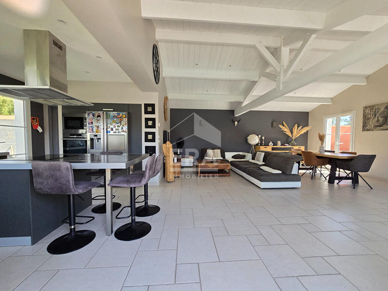 Maison - 135 m² - 5 pièces