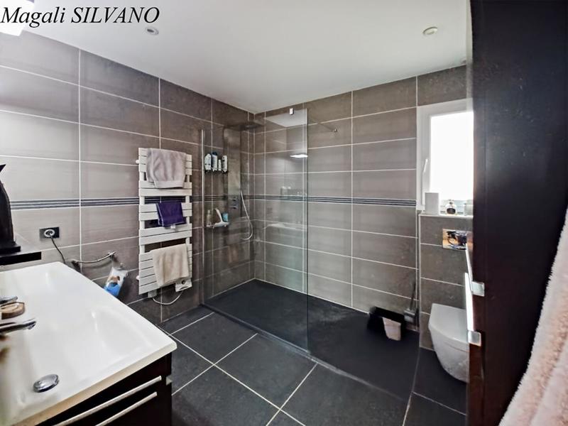 Villa - 150 m² - 5 pièces