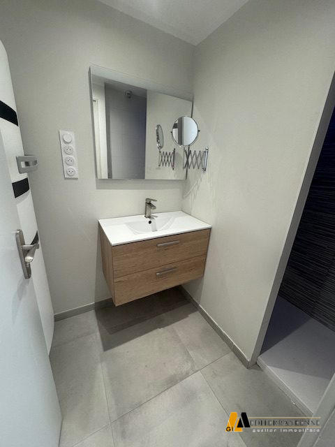 Appartement - 102 m² - 5 pièces