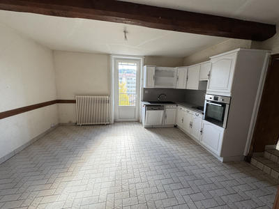 Maison - 95 m² - 6 pièces