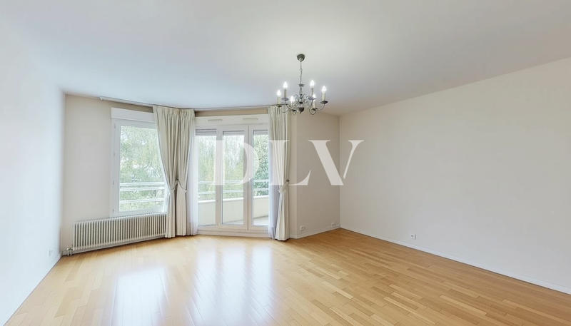 Appartement - 89 m² - 5 pièces