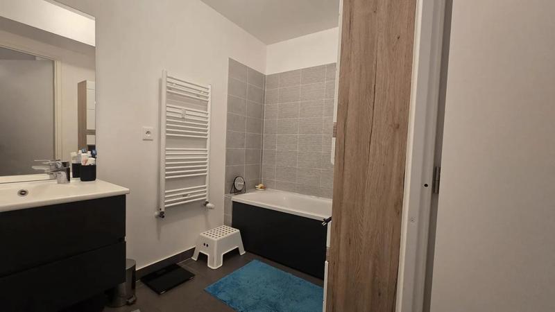 Appartement - 93 m² - 4 pièces