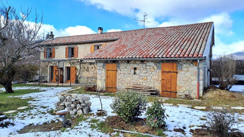 Maison - 151 m² - 6 pièces