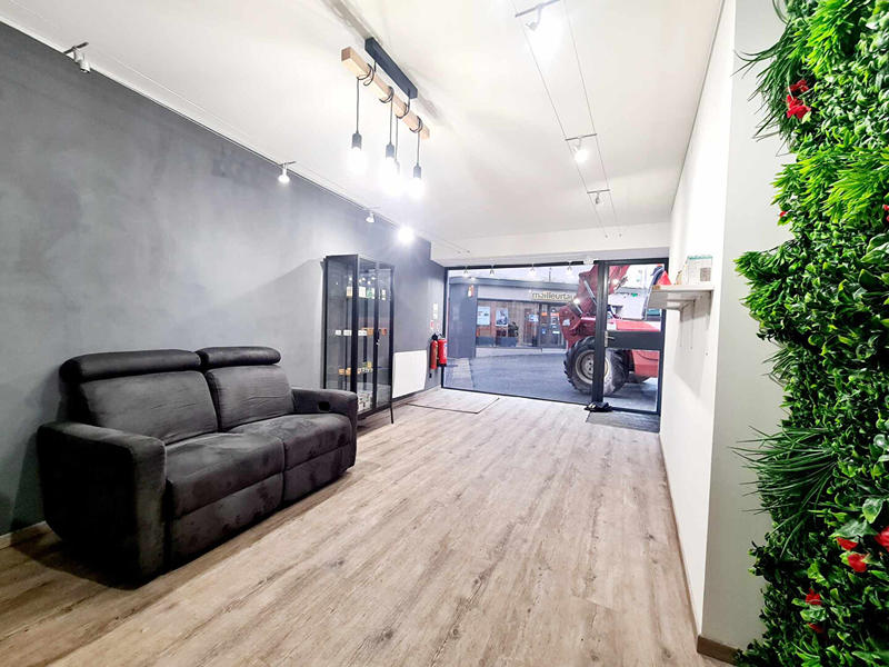 Maison - 280 m² - 10 pièces