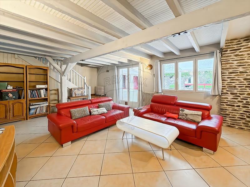 Maison - 161 m² - 5 pièces
