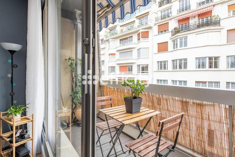 Appartement - 82 m² - 3 pièces