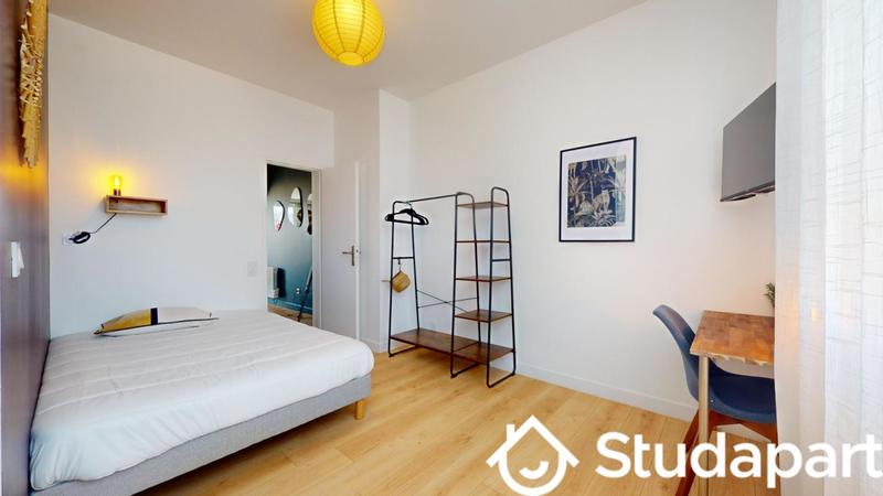 Chambre - 12 m² - 1 pièce