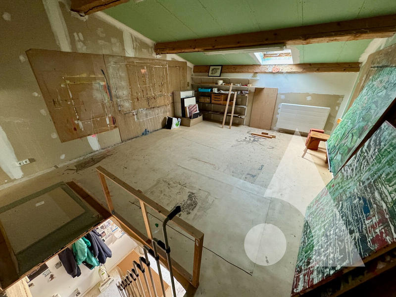 Maison - 250 m² - 11 pièces