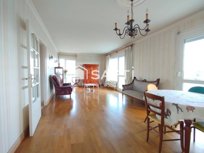 Appartement - 104 m² - 5 pièces