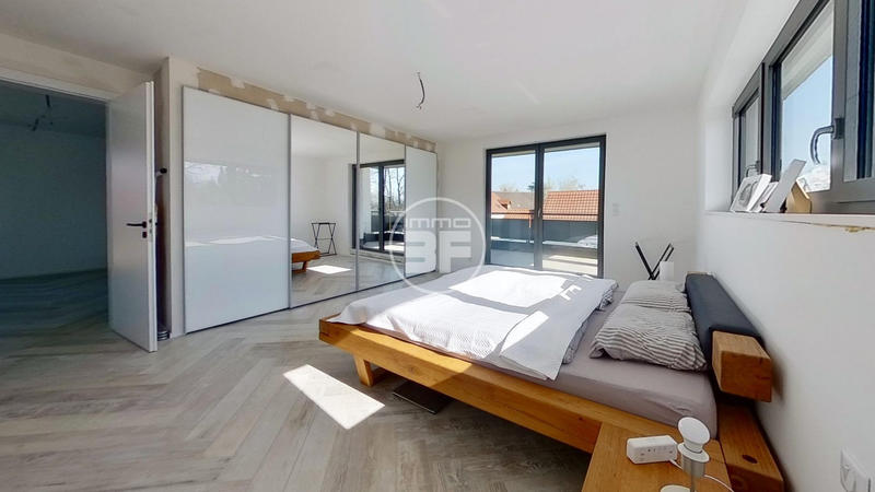 Maison - 215 m² - 6 pièces