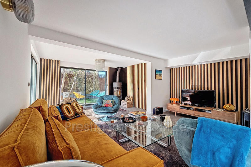 Maison - 140 m² - 5 pièces