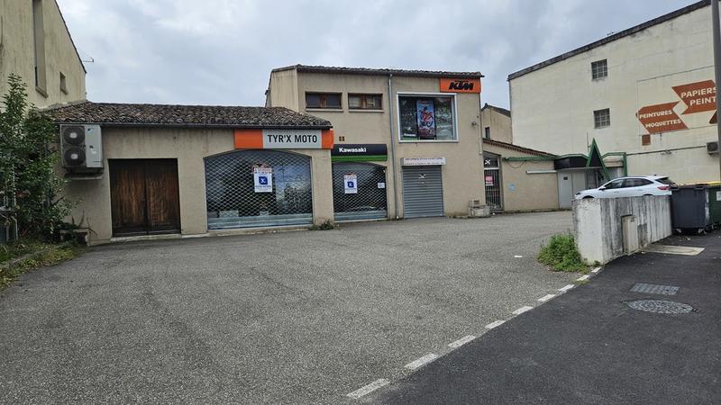 Fonds de commerce - 600 m²