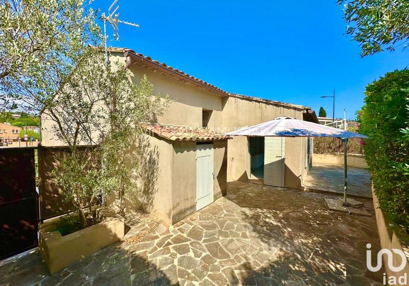 Local commercial - 121 m² - 3 pièces