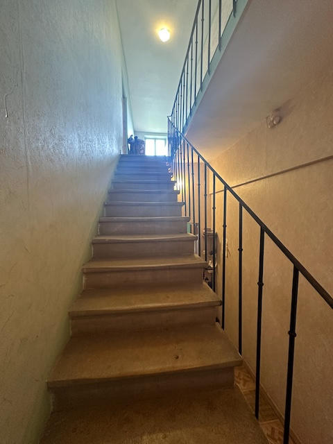 Maison - 280 m² - 10 pièces