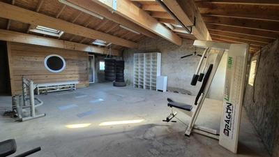 Maison - 100 m² - 2 pièces