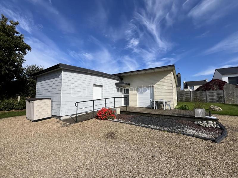 Maison - 176 m² - 8 pièces