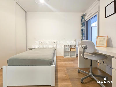 Chambre - 10 m² - 4 pièces