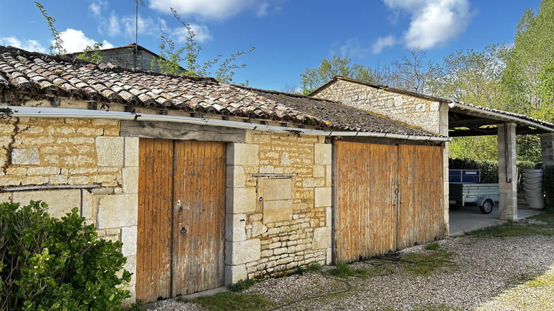 Maison - 310 m² - 10 pièces