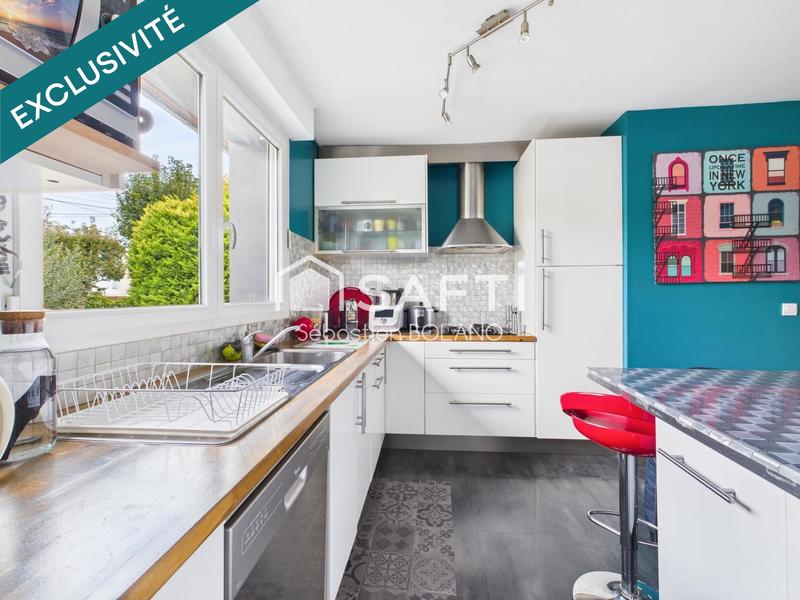 Maison - 208 m² - 7 pièces