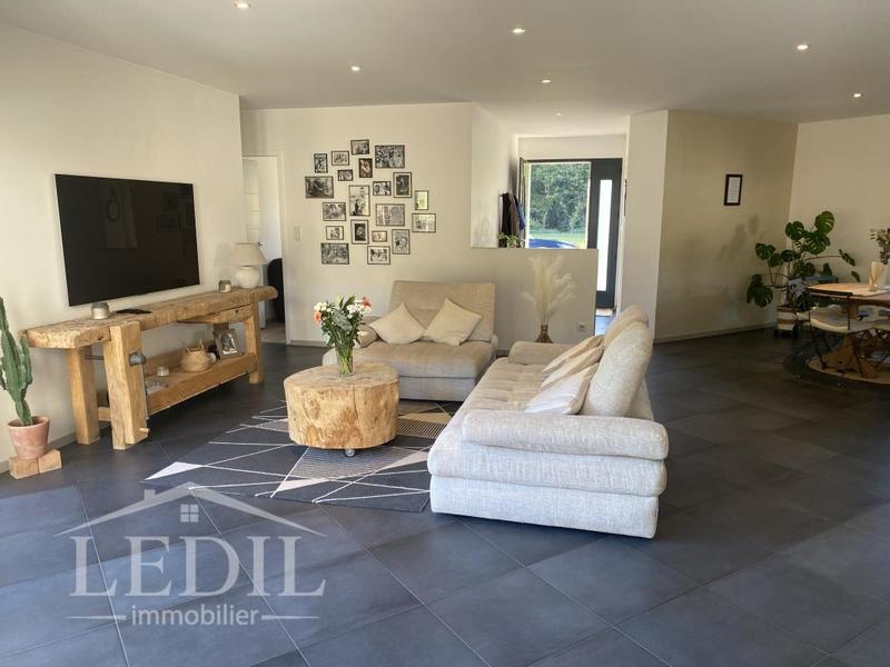 Maison - 146 m² - 5 pièces