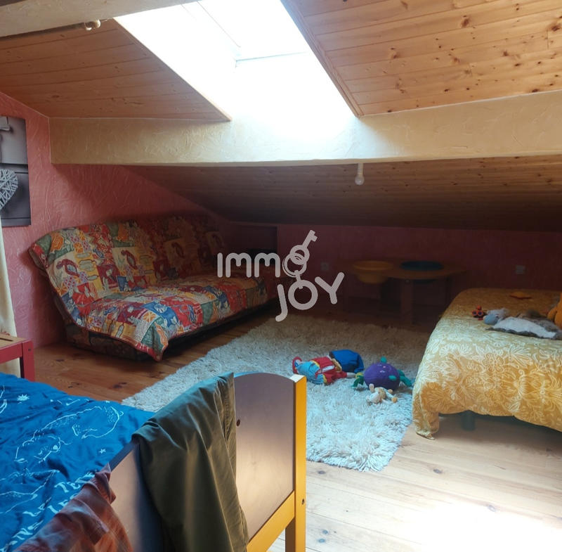 Maison - 93 m² - 4 pièces