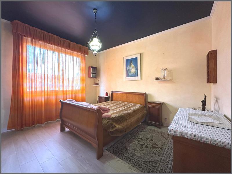 Maison - 226 m² - 7 pièces