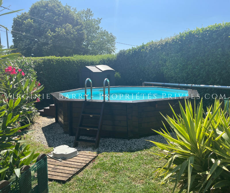 Maison - 252 m² - 11 pièces