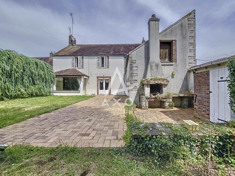 Maison de ville - 210 m² - 9 pièces
