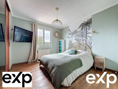 Maison - 138 m² - 7 pièces