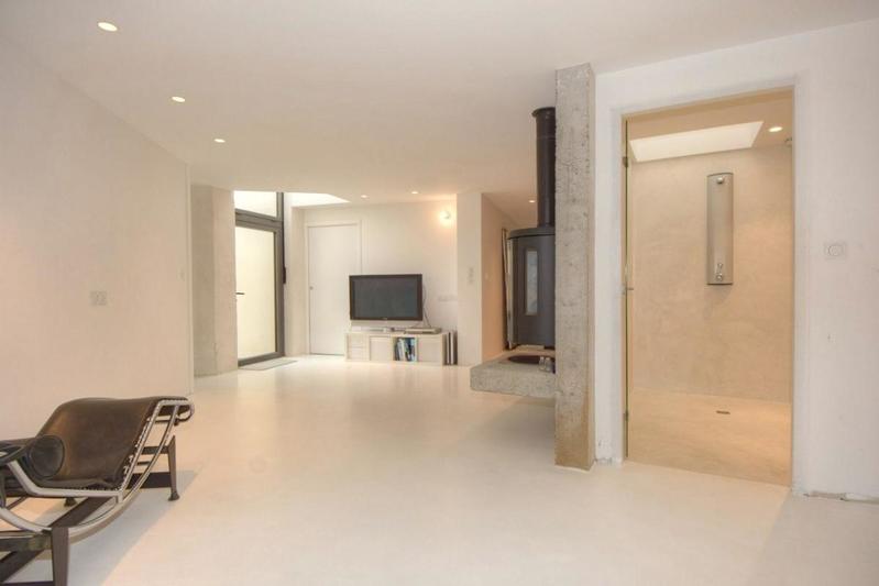 Maison - 260 m² - 8 pièces